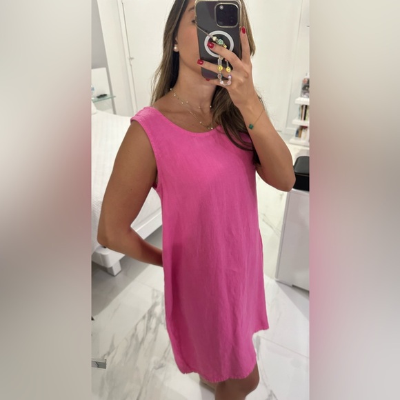 CP Shades “Jess” Scoop Neck Linen Dress in Hot Pink - Picture 2 of 8